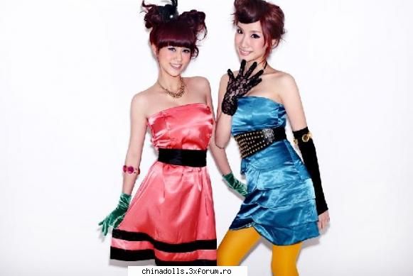 Poze cu China Dolls - China Dolls cu hainele din Falling in love. :) - Galerie foto